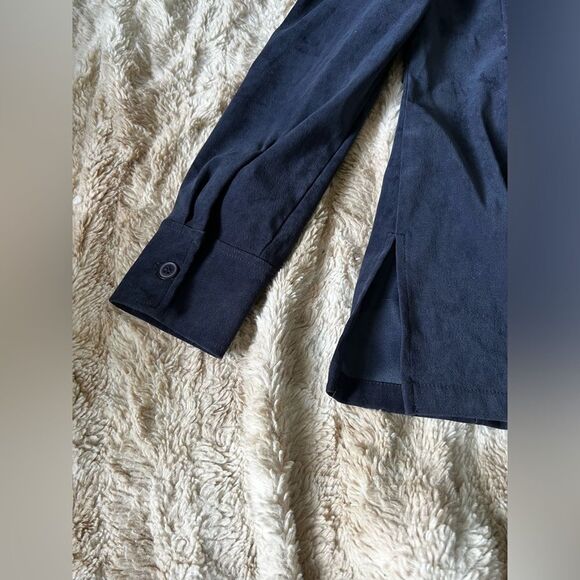 Express Button Up Blouse - Picture 11 of 12